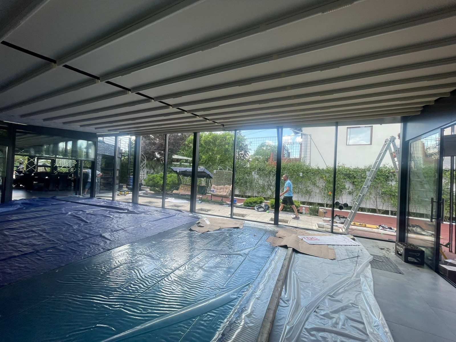 pergola si geam peris