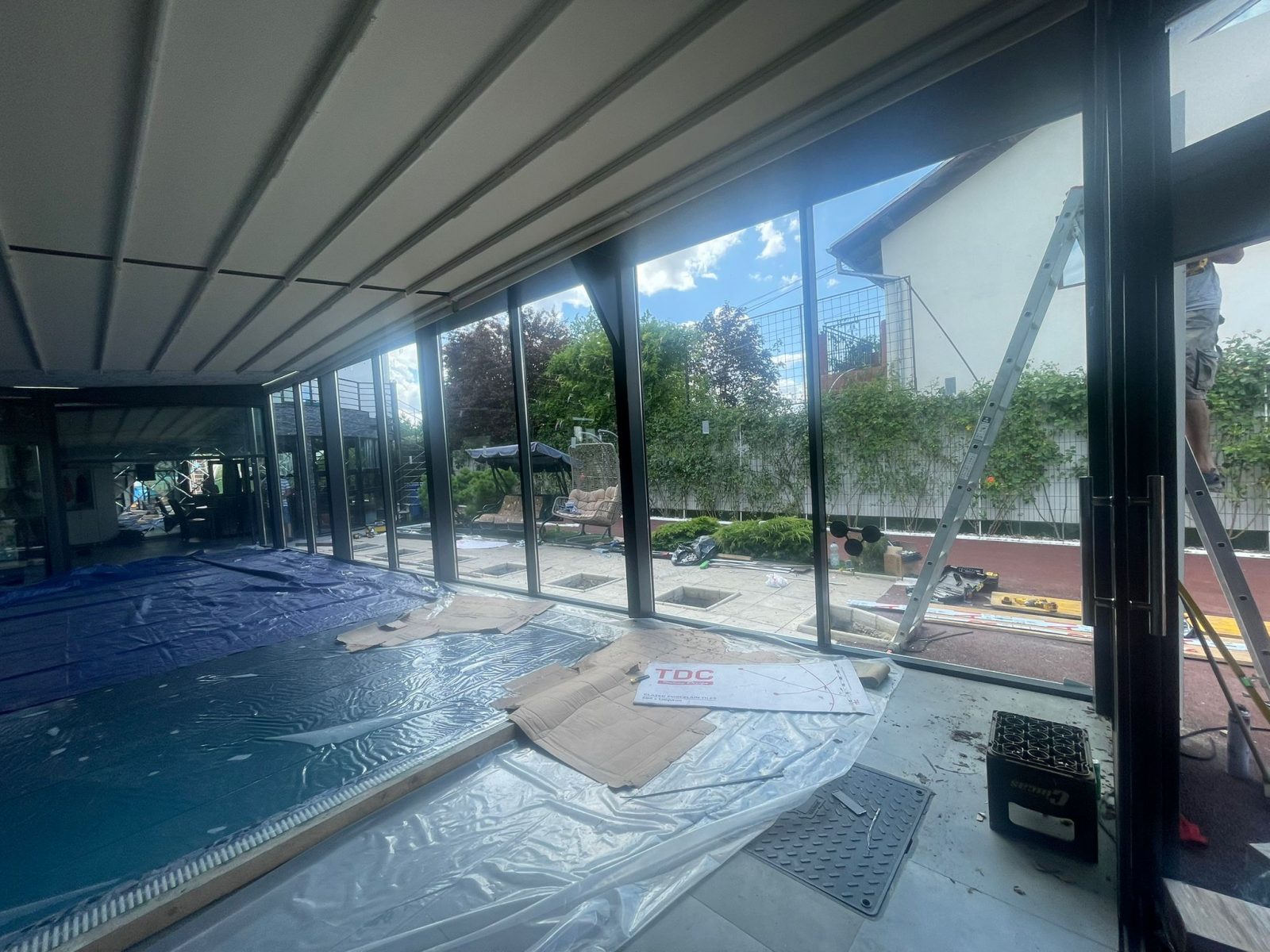 pergola si geam peris